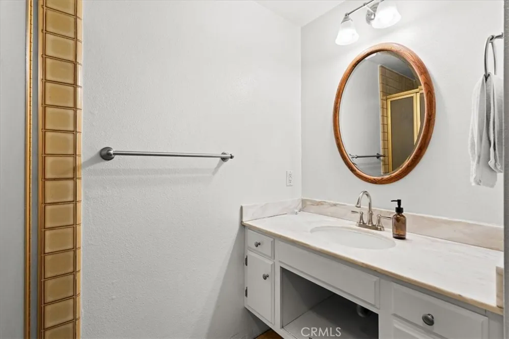2701 Cardinal Costa Mesa, CA 92626