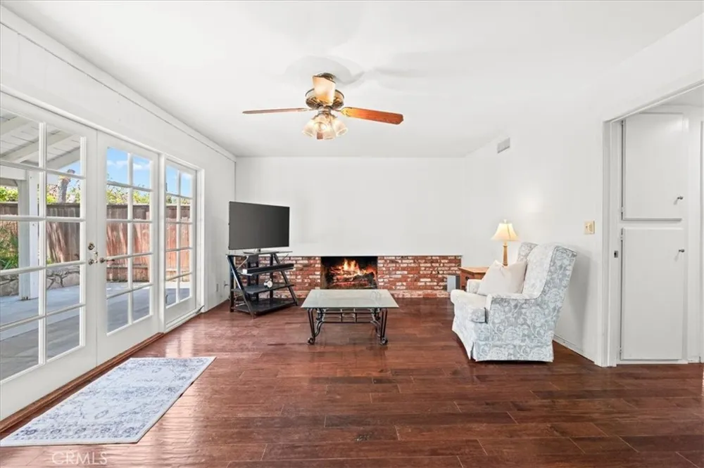 2701 Cardinal Costa Mesa, CA 92626