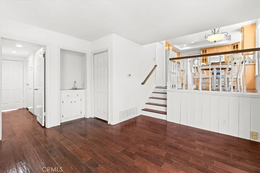 2701 Cardinal Costa Mesa, CA 92626