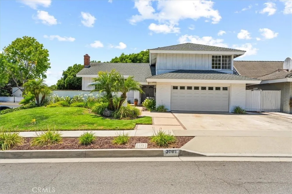 2701 Cardinal Costa Mesa, CA 92626