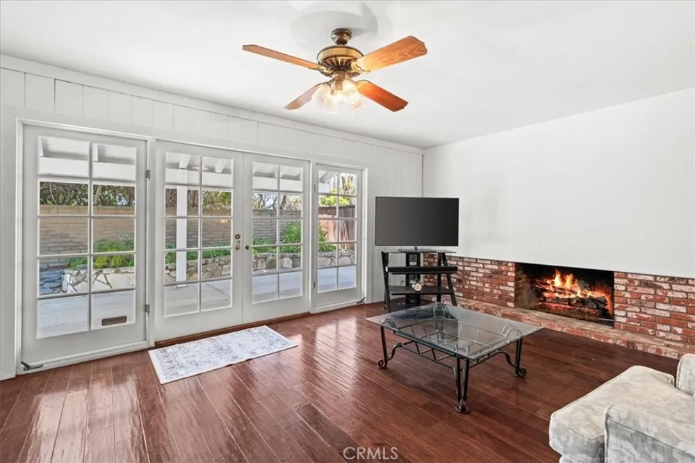 2701 Cardinal Costa Mesa, CA 92626