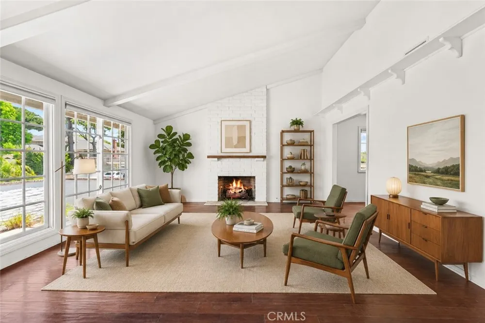 2701 Cardinal Costa Mesa, CA 92626