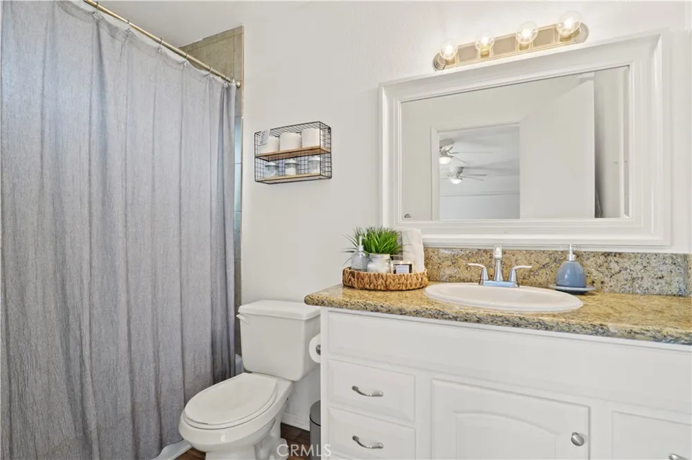 916 W Avenue J8 Lancaster, CA 93534