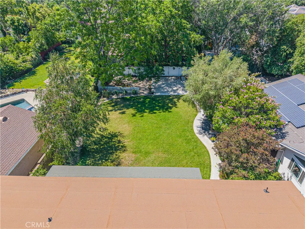 23340 Cedartown Newhall, CA 91321