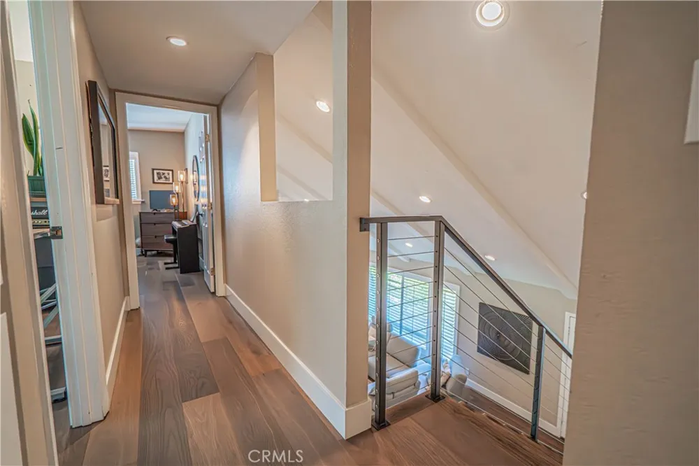 23340 Cedartown Newhall, CA 91321