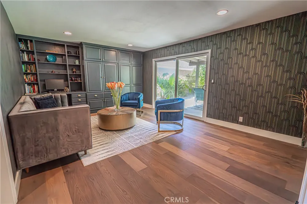 23340 Cedartown Newhall, CA 91321