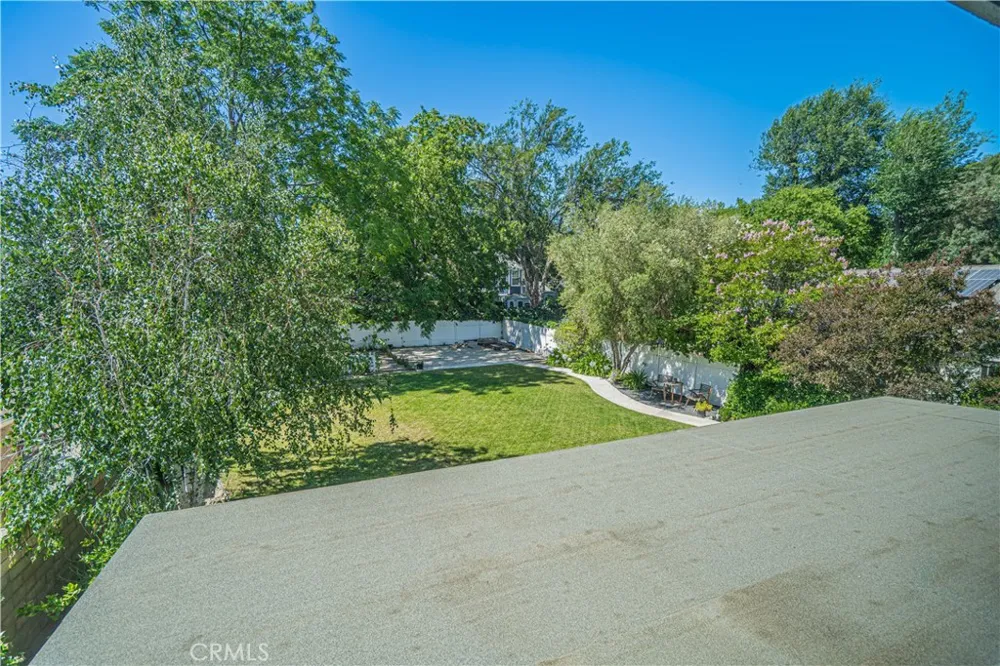 23340 Cedartown Newhall, CA 91321