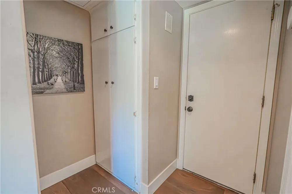 23340 Cedartown Newhall, CA 91321