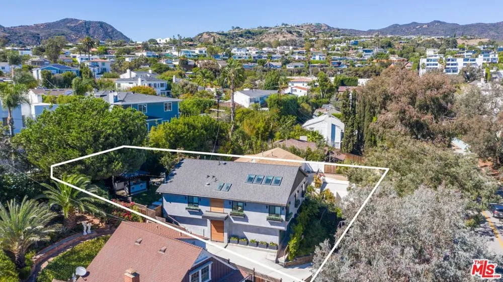 16723 W Sunset Boulevard Pacific Palisades, CA 90272