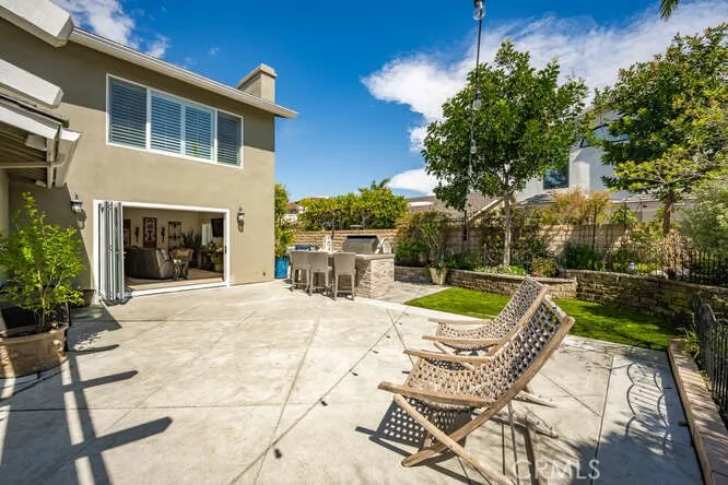 16332 Spartan Circle Huntington Beach, CA 92649