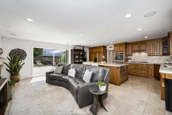 16332 Spartan Circle Huntington Beach, CA 92649