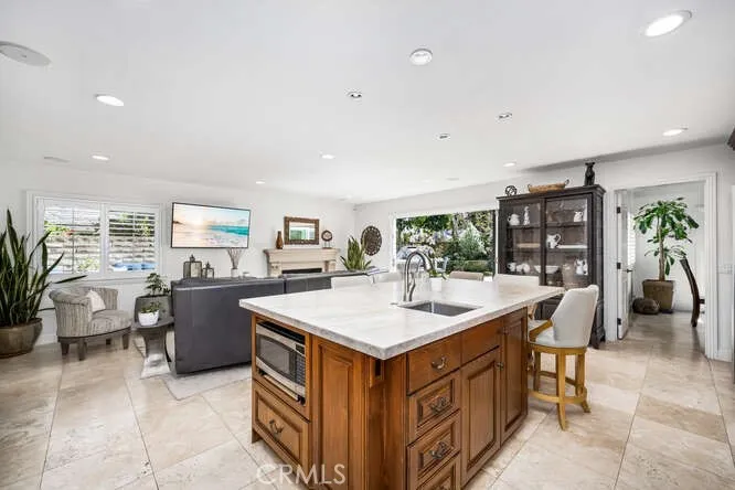 16332 Spartan Circle Huntington Beach, CA 92649
