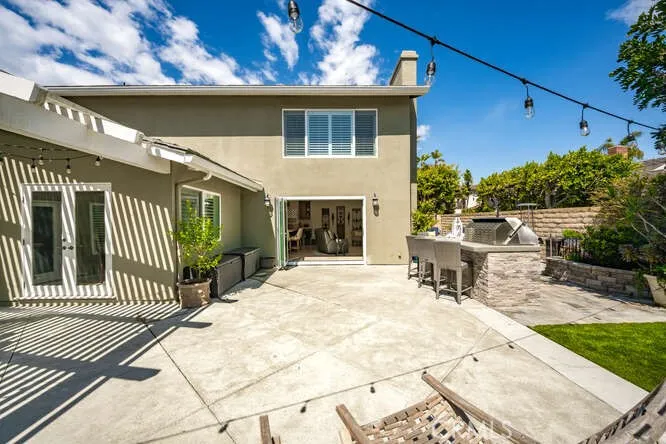 16332 Spartan Circle Huntington Beach, CA 92649