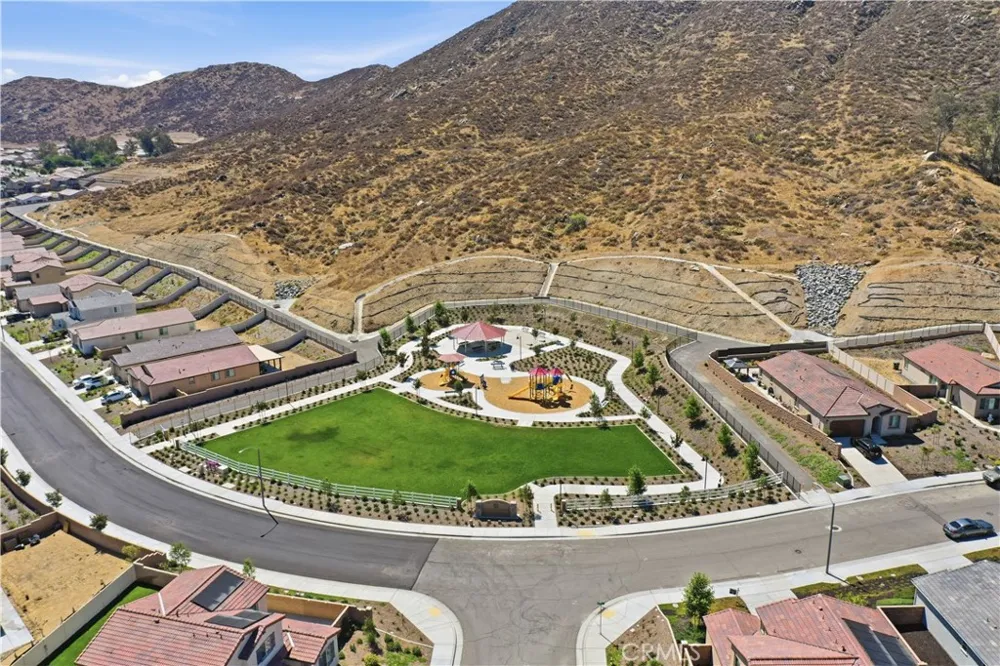 29605 Aramina Court Winchester, CA 92596
