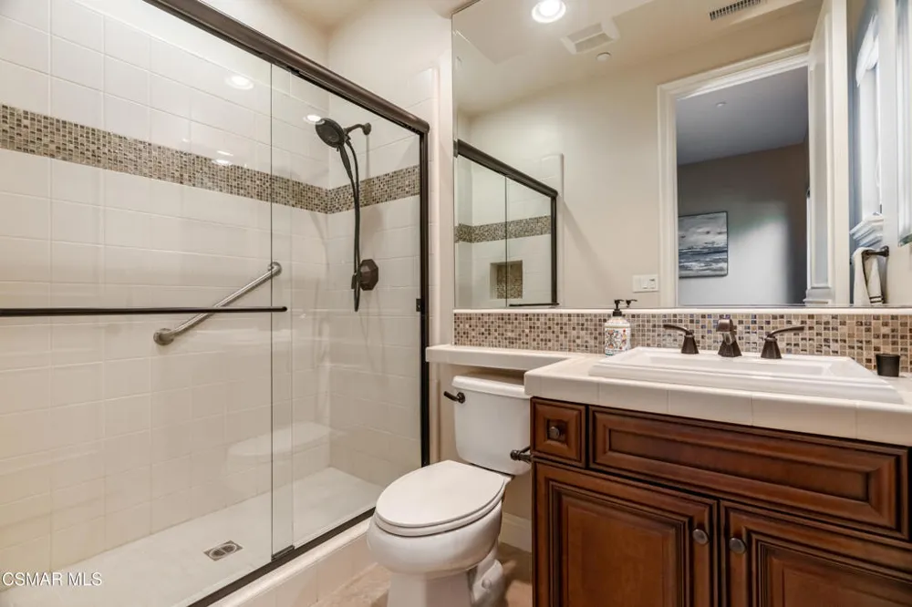 796 Via Sedona Newbury Park, CA 91320