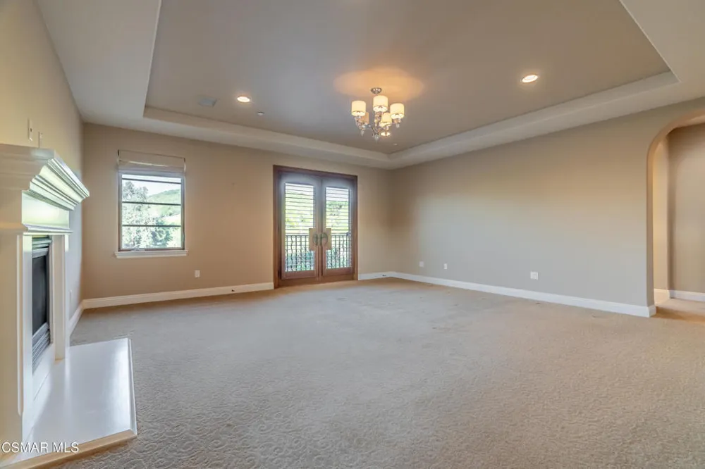 796 Via Sedona Newbury Park, CA 91320