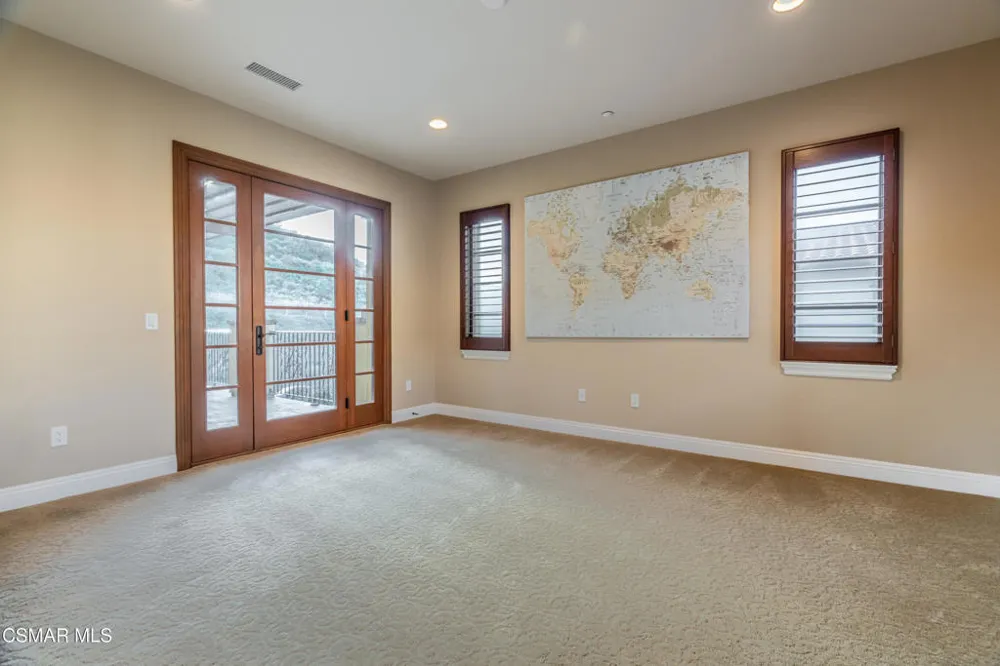 796 Via Sedona Newbury Park, CA 91320