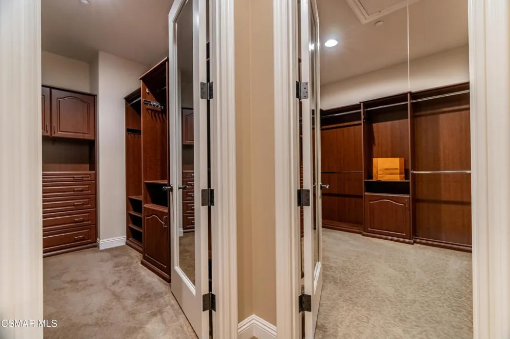796 Via Sedona Newbury Park, CA 91320