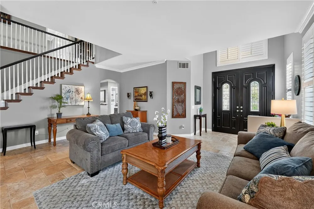 6119 Park Crest Chino Hills, CA 91709