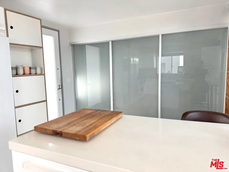 13326 Beach Avenue #203 Marina del Rey, CA 90292