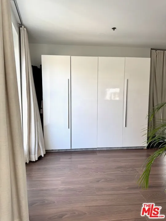 13326 Beach Avenue #203 Marina del Rey, CA 90292