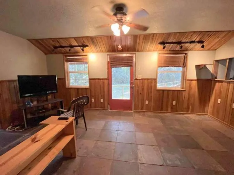 1384 E Fm 2712 Crockett, TX 75835
