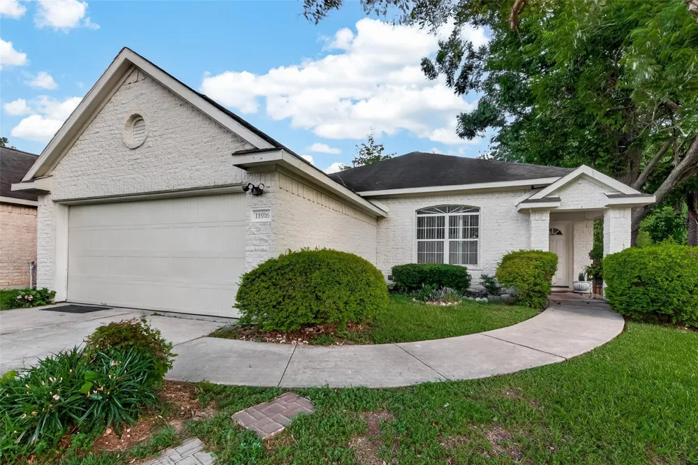 11916 Palmsprings Drive Houston, TX 77034