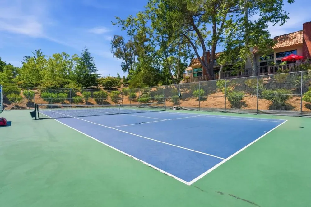 135 Vista Del Lago Los Gatos, CA 95032