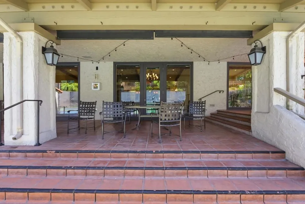 135 Vista Del Lago Los Gatos, CA 95032