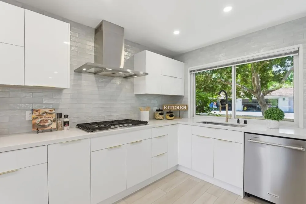 135 Vista Del Lago Los Gatos, CA 95032