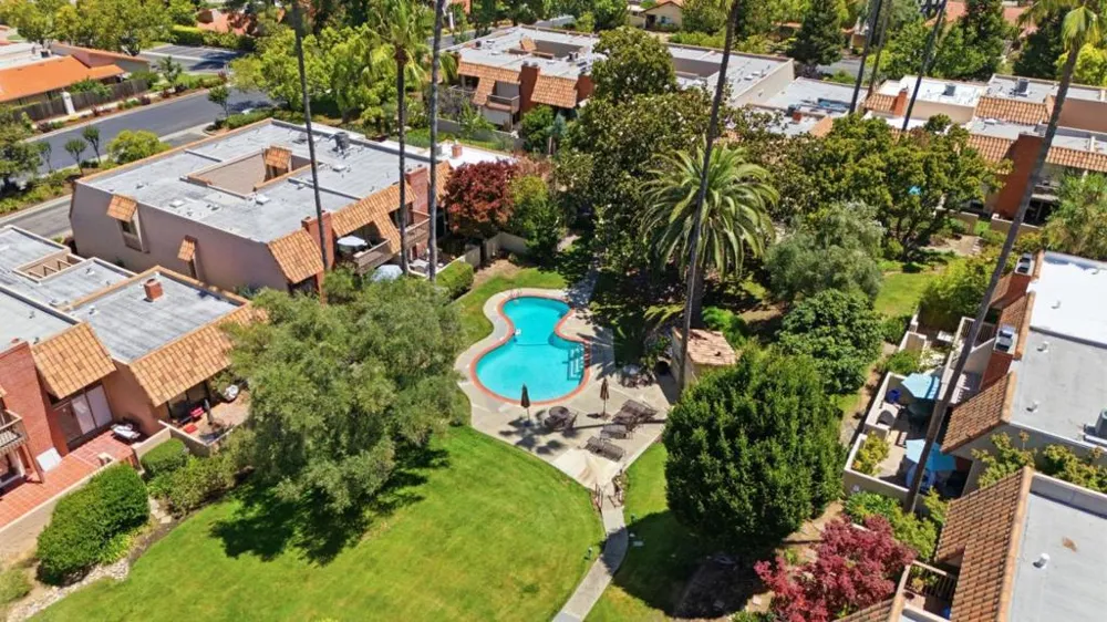 135 Vista Del Lago Los Gatos, CA 95032