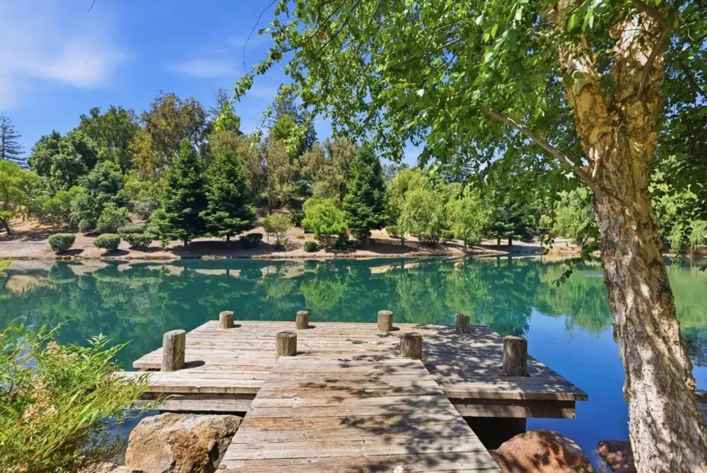 135 Vista Del Lago Los Gatos, CA 95032