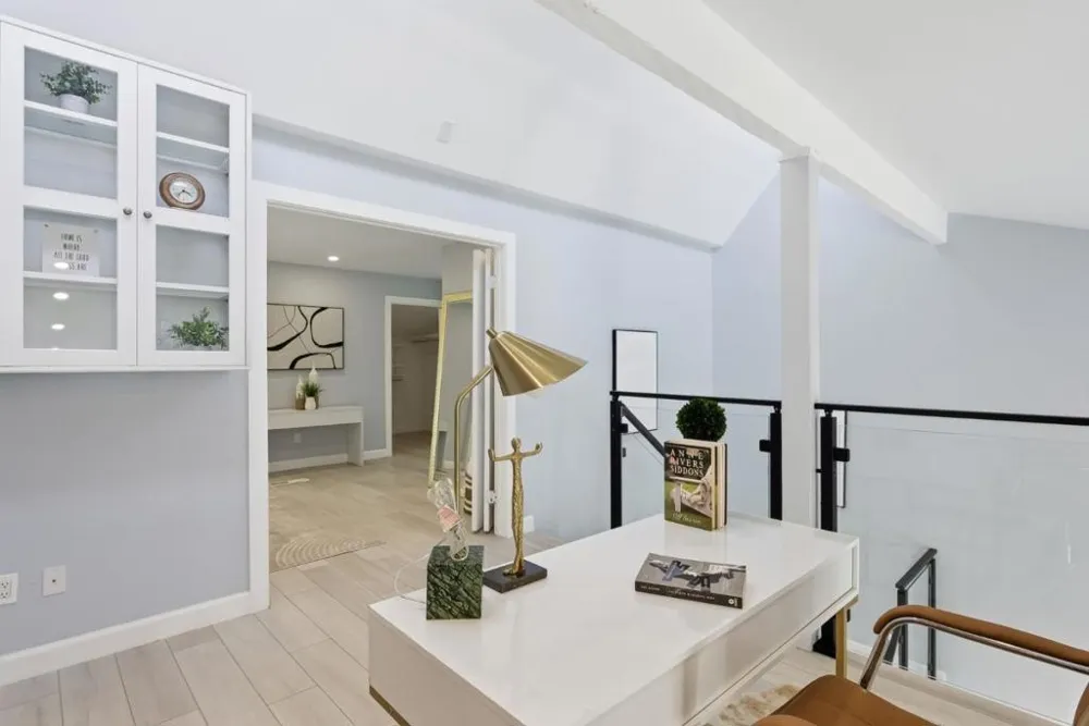 135 Vista Del Lago Los Gatos, CA 95032