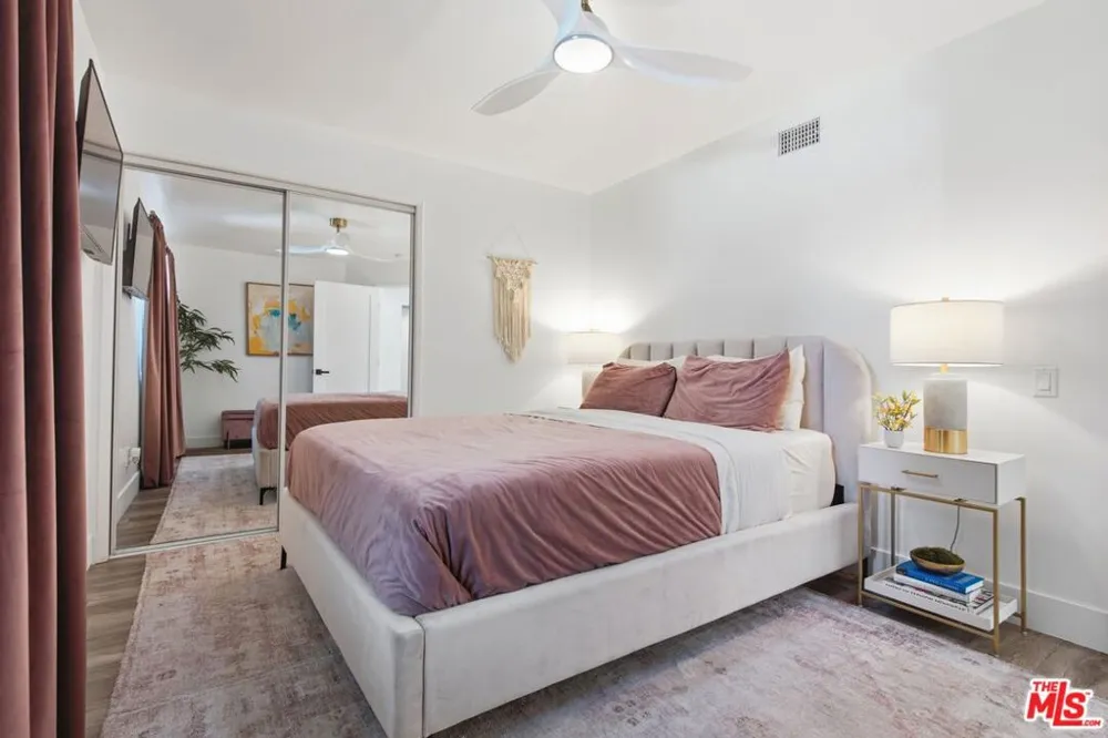 6734 Agnes Avenue North Hollywood, CA 91606