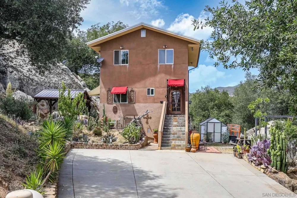 20841 Deerhorn Valley Rd Jamul, CA 91935