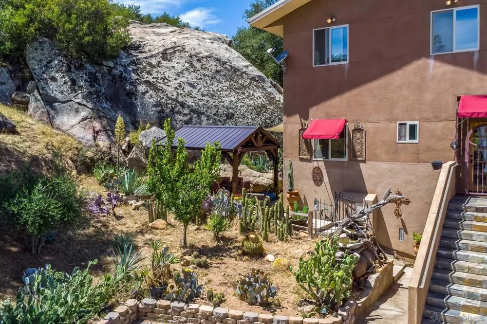 20841 Deerhorn Valley Rd Jamul, CA 91935