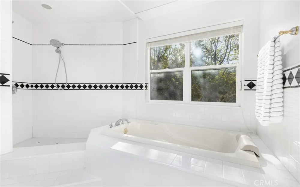 3105 E Beach Circle Bradley, CA 93426