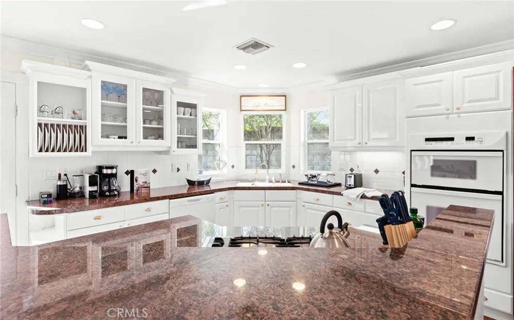 3105 E Beach Circle Bradley, CA 93426