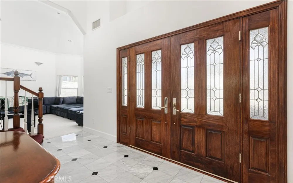 3105 E Beach Circle Bradley, CA 93426