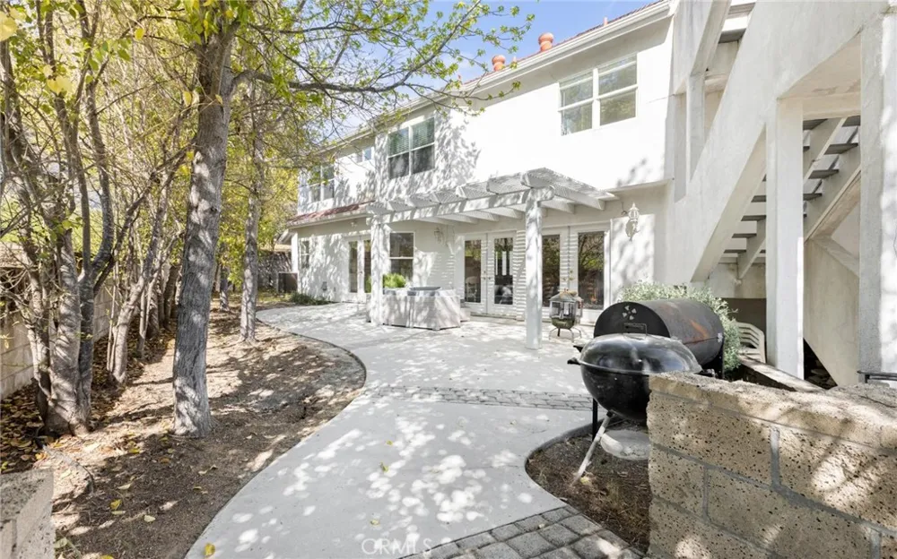 3105 E Beach Circle Bradley, CA 93426