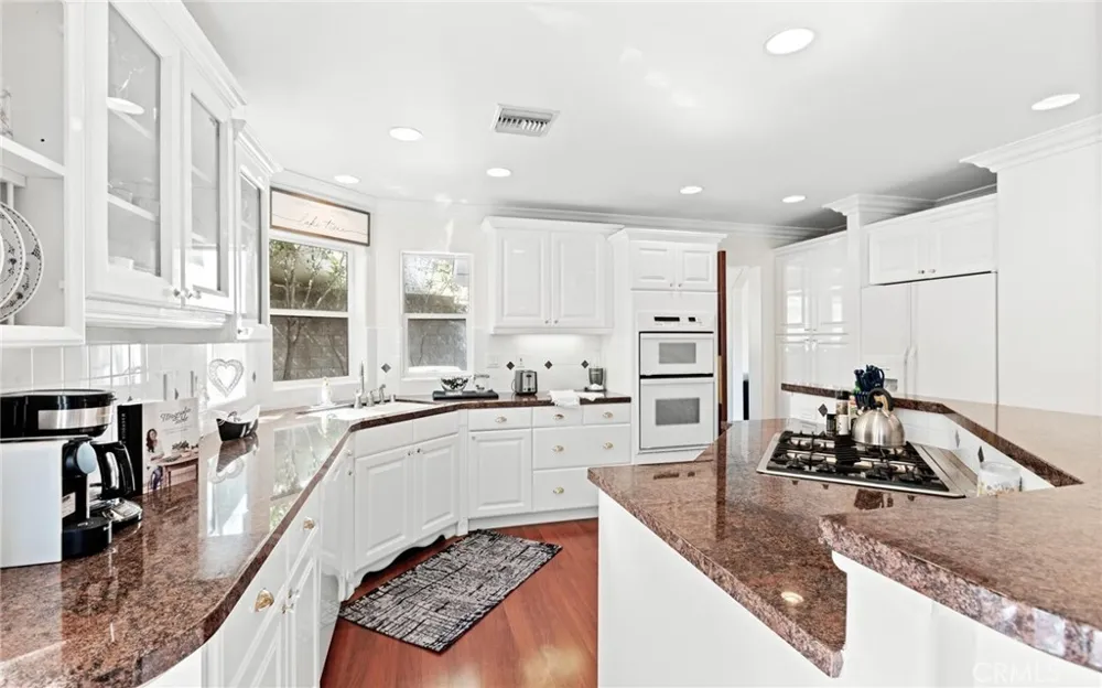 3105 E Beach Circle Bradley, CA 93426