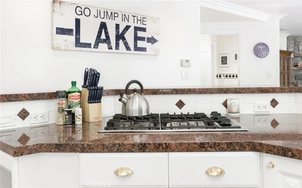 3105 E Beach Circle Bradley, CA 93426