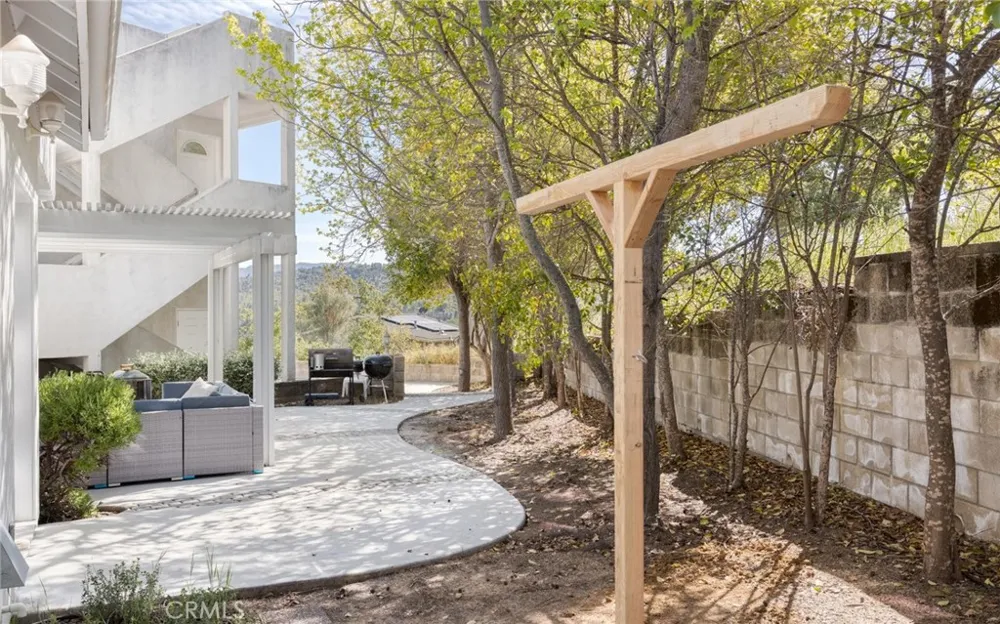 3105 E Beach Circle Bradley, CA 93426
