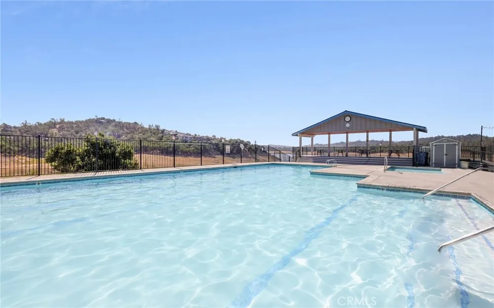 3105 E Beach Circle Bradley, CA 93426