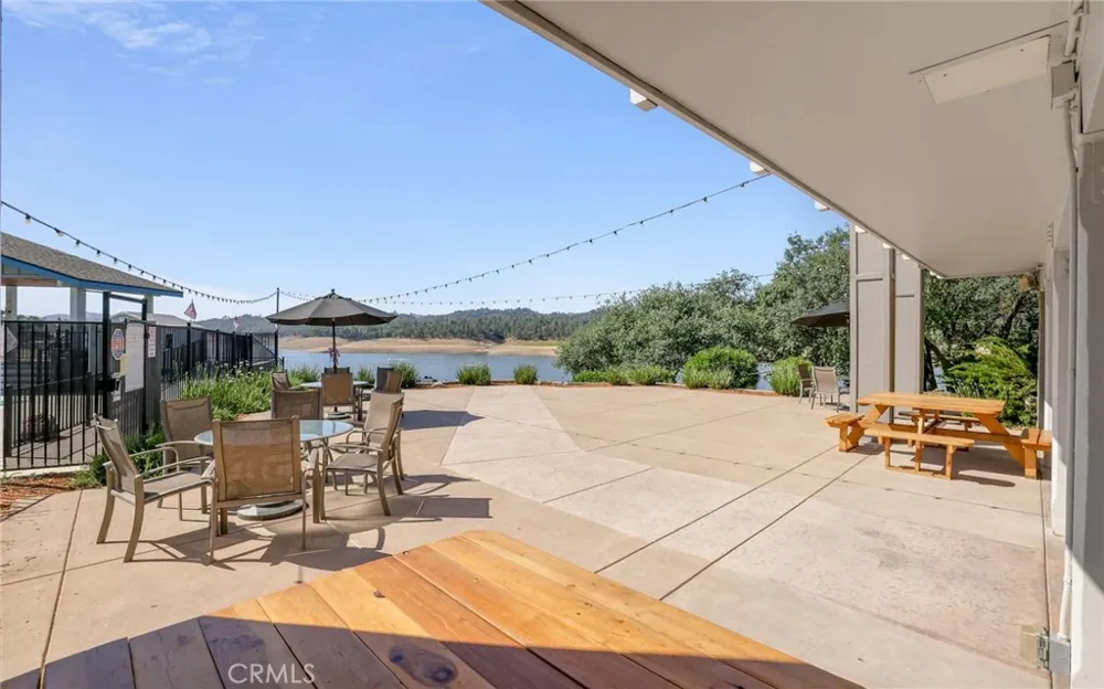 3105 E Beach Circle Bradley, CA 93426