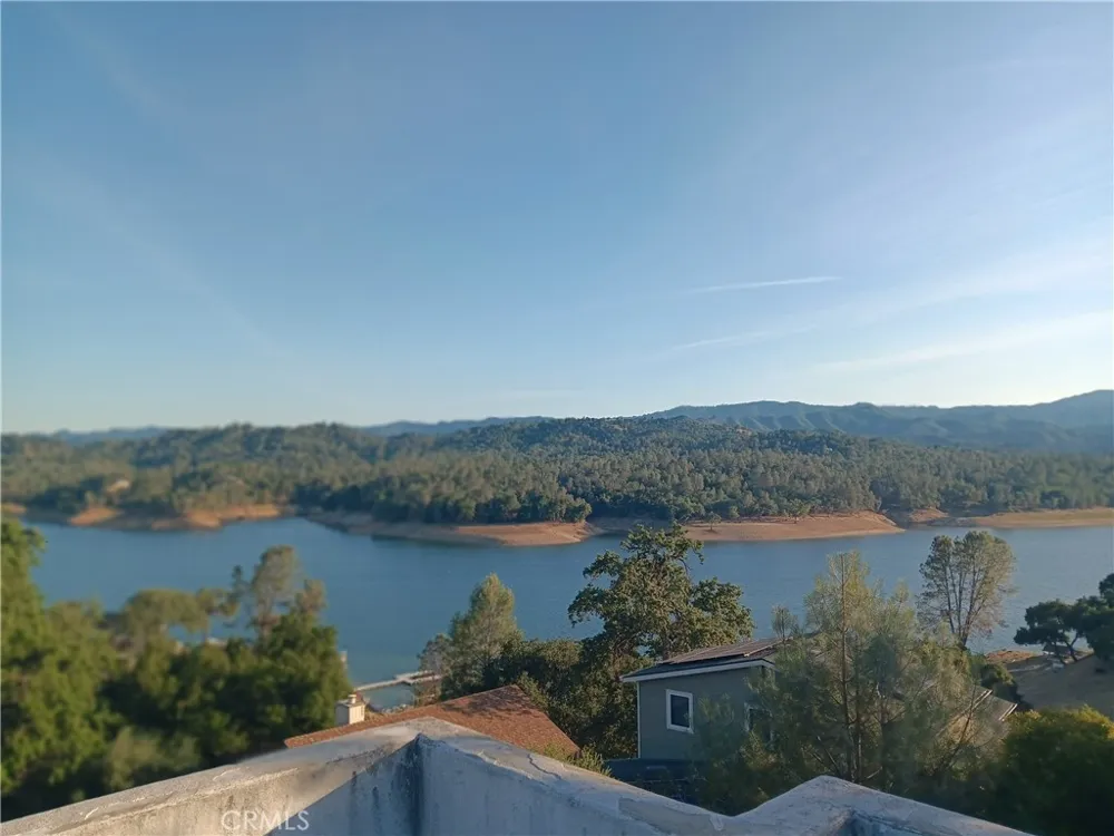 3105 E Beach Circle Bradley, CA 93426
