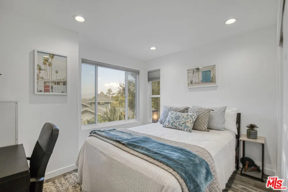 4110 Vanetta Place Studio City, CA 91604