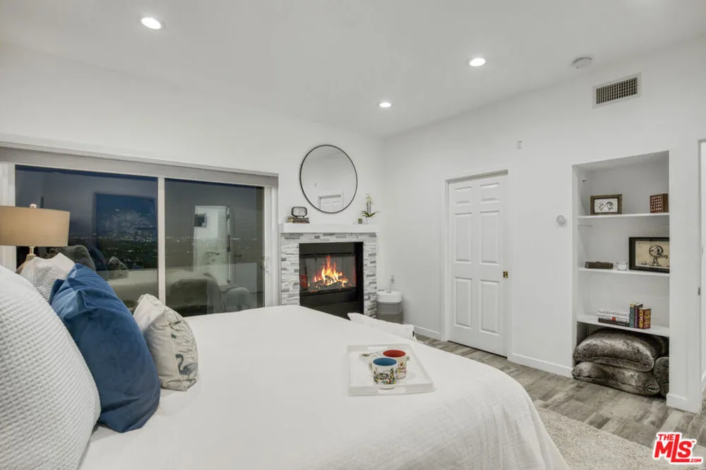 4110 Vanetta Place Studio City, CA 91604