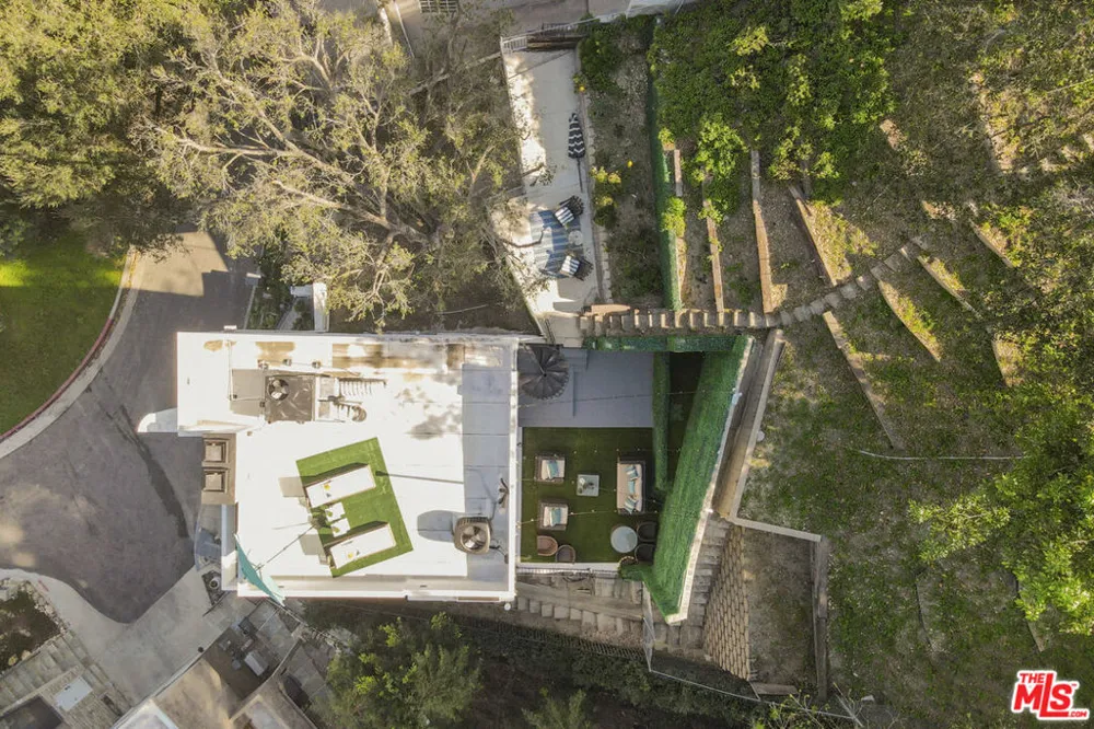 4110 Vanetta Place Studio City, CA 91604