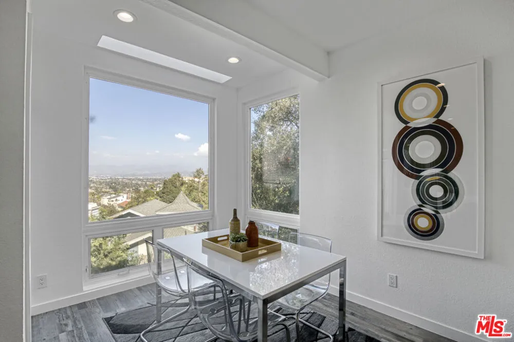 4110 Vanetta Place Studio City, CA 91604